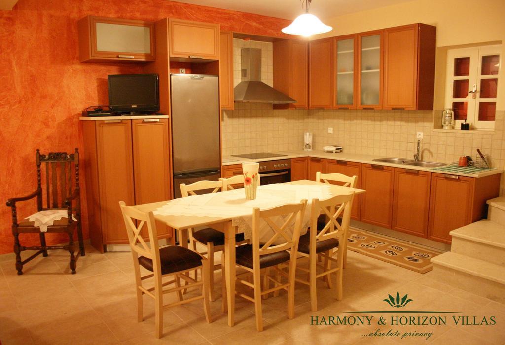 Harmony And Horizon Villas Athánion Exteriör bild